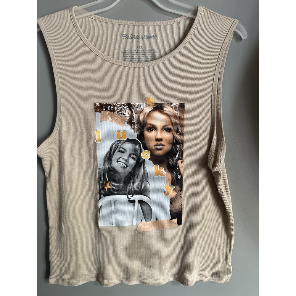 Britney Spears Lucky Tank Top Graphic Shirt Womens Size 2XL Beige‎ Sleeveless